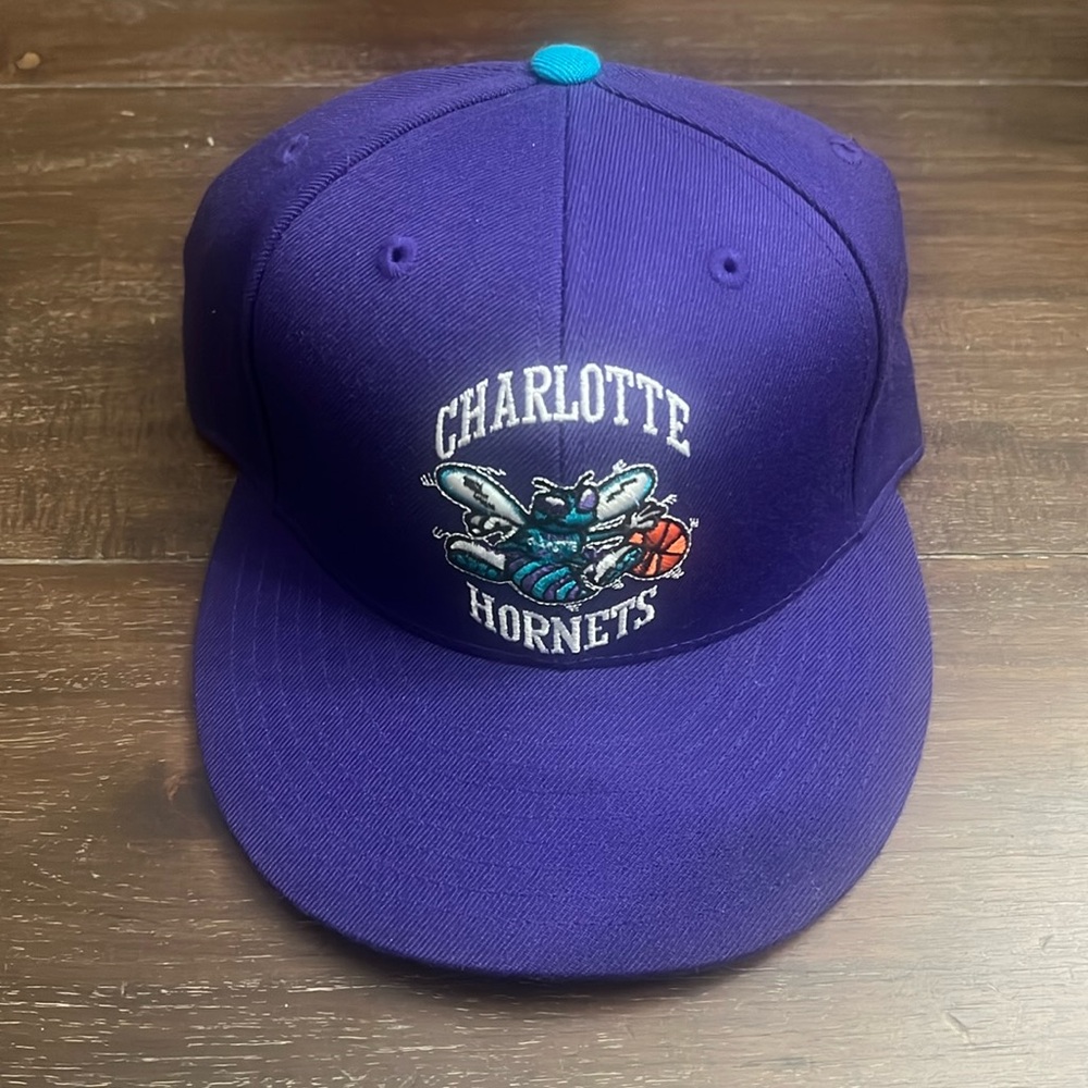 Mitchell & Ness NBA Charlotte Hornet Vintage Baseball Cap